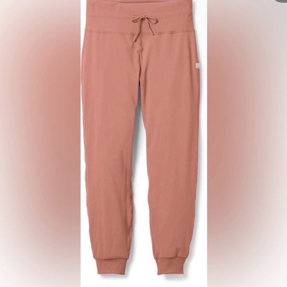 Vuori Women’s Daily Jogger Terracotta / Rust Color Size Extra Small